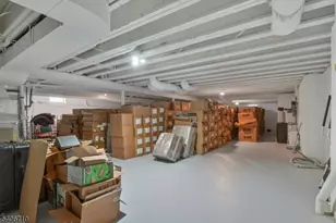 37 Crownview Ct, Sparta Township, NJ 07871 - Photo 33