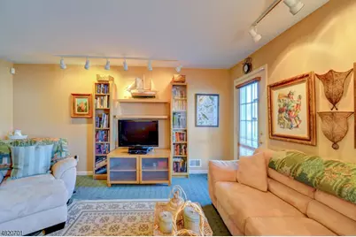 404 Manchester Dr, Nutley, NJ 07110 - Photo 23