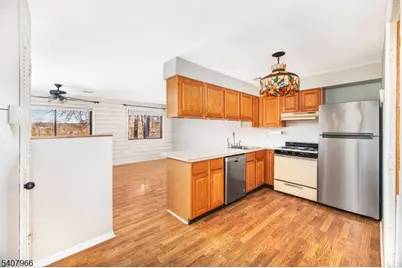 3 Port Royal Dr #5, Vernon, NJ 07462 - Photo 9