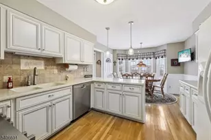 3 Agawam Dr, Wayne Twp., NJ 07470 - Photo 5