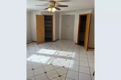 192 Market St #2, Belvidere, NJ 07823 - Photo 5