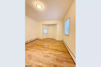 71 Washington St, East Orange, NJ 07017 - Photo 7