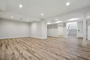 23 Reeve Circle, Millburn, NJ 07041 - Photo 39