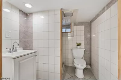 526 Jackson Ave, Elizabeth, NJ 07201 - Photo 27