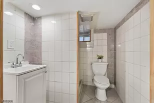 526 Jackson Ave, Elizabeth, NJ 07201 - Photo 27