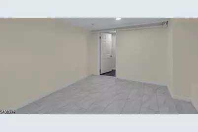 346 Florence Ave, Hillside, NJ 07205 - Photo 11