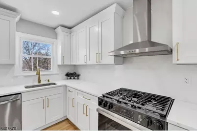 27 Marian Dr, Montgomery Township, NJ 08502 - Photo 21