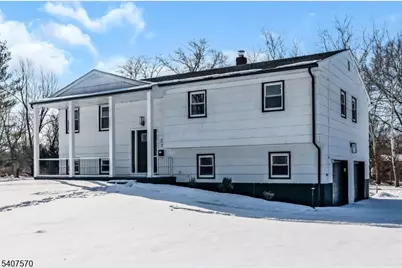 27 Marian Dr, Montgomery Township, NJ 08502 - Photo 3