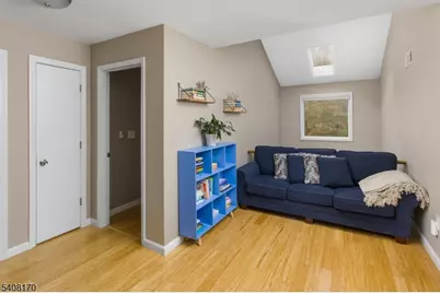 97 Continental Rd, Parsippany, NJ 07950 - Photo 25