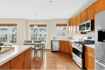 615 Maple Ct #615, Garwood, NJ 07027 - Photo 19