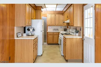 12 Rockaway Ave, Rockaway, NJ 07866 - Photo 17