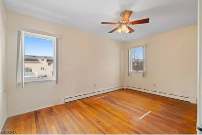 14 Pembrook Dr, Kenilworth, NJ 07033 - Photo 15