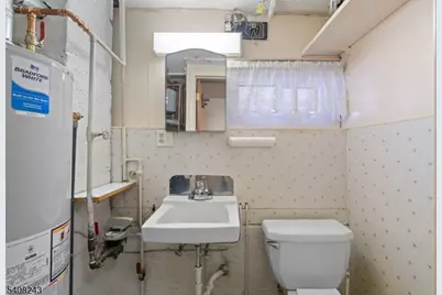 14 Pembrook Dr, Kenilworth, NJ 07033 - Photo 23