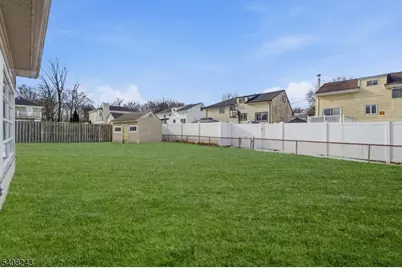 14 Pembrook Dr, Kenilworth, NJ 07033 - Photo 27