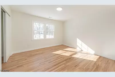 9 Dixon Pl, East Hanover Township, NJ 07936 - Photo 13