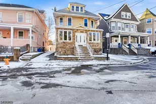 71 Oakland Terrace, Newark, NJ 07106 - Photo 1