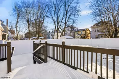 71 Oakland Ter, Newark, NJ 07106 - Photo 29