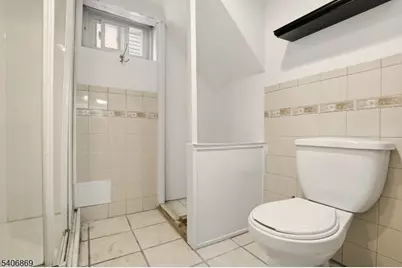 71 Oakland Ter, Newark, NJ 07106 - Photo 23