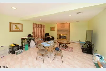 121 Frederick Ave #2, Hawthorne, NJ 07506 - Photo 5