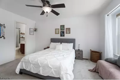 71 Avebury Pl, Franklin Township, NJ 08873 - Photo 13