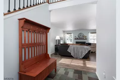 71 Avebury Pl, Franklin Township, NJ 08873 - Photo 3