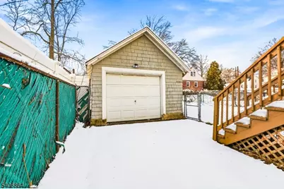 204 Pine St, Roselle, NJ 07203 - Photo 27