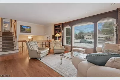 68 E Sherbrooke Pkwy, Livingston, NJ 07039 - Photo 11