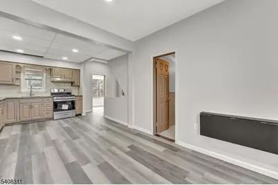 601 Ridgeway Ave, Old Bridge Township, NJ 08879 - Photo 15