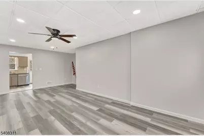 601 Ridgeway Ave, Old Bridge Township, NJ 08879 - Photo 7