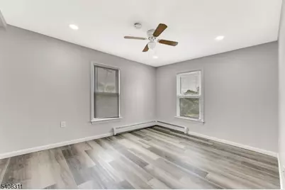 601 Ridgeway Ave, Old Bridge Township, NJ 08879 - Photo 29