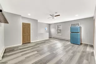 601 Ridgeway Ave, Old Bridge Township, NJ 08879 - Photo 33