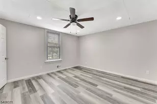 601 Ridgeway Ave, Old Bridge Township, NJ 08879 - Photo 21