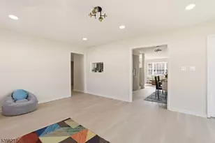 24 Frederick Ave, Woodbridge Township, NJ 07067 - Photo 13