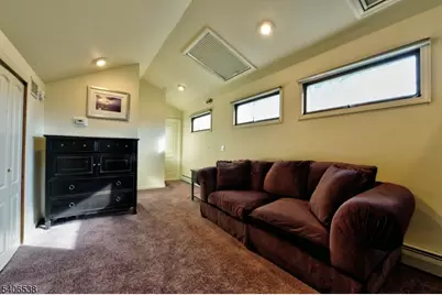 054 Yost Pl, Fair Lawn, NJ 07410 - Photo 17