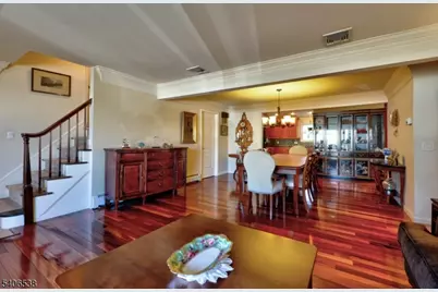 054 Yost Pl, Fair Lawn, NJ 07410 - Photo 3