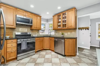 101 Sycamore Ave, Livingston, NJ 07039 - Photo 7