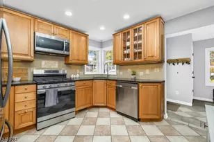 101 Sycamore Ave, Livingston, NJ 07039 - Photo 7