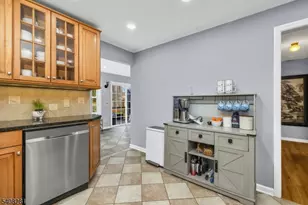 101 Sycamore Ave, Livingston, NJ 07039 - Photo 9