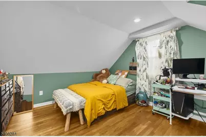 101 Sycamore Ave, Livingston, NJ 07039 - Photo 17