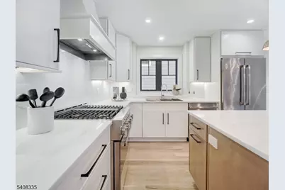 27 Willow St #A, Millburn, NJ 07041 - Photo 7