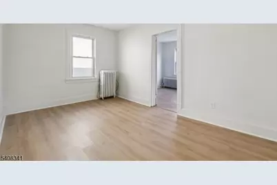 66 N Washington Ave #1, Bergenfield, NJ 07621 - Photo 5