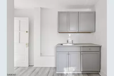 66 N Washington Ave #2, Bergenfield, NJ 07621 - Photo 5