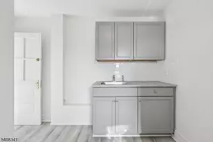 66 N Washington Ave, Bergenfield, NJ 07621 - Photo 5