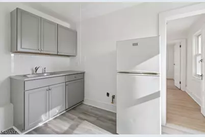 66 N Washington Ave #2, Bergenfield, NJ 07621 - Photo 3