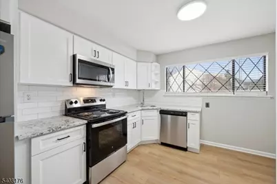 911 Merritt Dr #B-2, Hillsborough Township, NJ 08844 - Photo 7