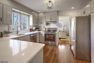 26 Cloverhill Dr, Califon, NJ 07830 - Photo 5