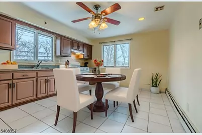 1 Veterans Pl, Elmwood Park, NJ 07407 - Photo 9