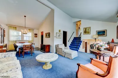 4 Herbert Pl, West Caldwell, NJ 07006 - Photo 9