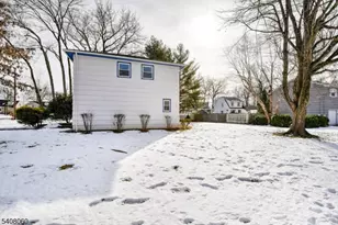 4 Herbert Pl, West Caldwell, NJ 07006 - Photo 29