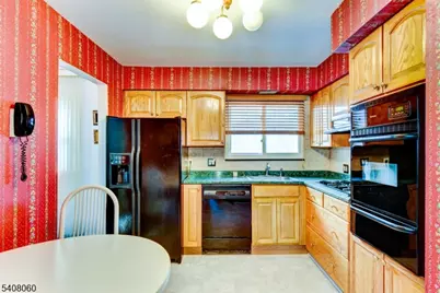 4 Herbert Pl, West Caldwell, NJ 07006 - Photo 11